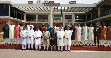 সেনাসদস্যদের সঙ্গে ঈদের আনন্দ ভাগাভাগি প্রধানমন্ত্রীর