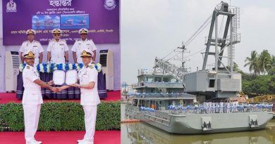 নৌবহরে যুক্ত হলো নৌবাহিনীর ডকইয়ার্ডে নির্মিত ফ্লোটিং ক্রেন