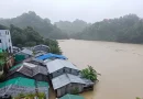 বিপৎসীমার ওপরে পাঁচ নদীর পানি, সমুদ্রও উত্তাল