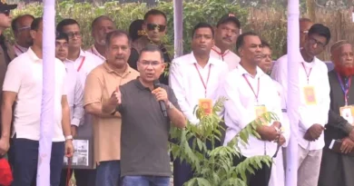 গৌরনদীতে একযোগে আড়াই হাজার বৃক্ষরোপণ কর্মসূচি উদ্বোধন প্রধানমন্ত্রীর গৌরনদীতে একযোগে আড়াই হাজার বৃক্ষরোপণ কর্মসূচি উদ্বোধন প্রধানমন্ত্রীর