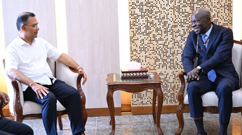 প্রধানমন্ত্রীর সঙ্গে আইএলও মহাপরিচালকের সৌজন্য সাক্ষাৎ, শ্রম খাতের উন্নয়নে জোর