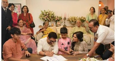 তিন সন্তানকে পাশে নিয়ে তৃতীয় বিয়ে করলেন আমির খান
