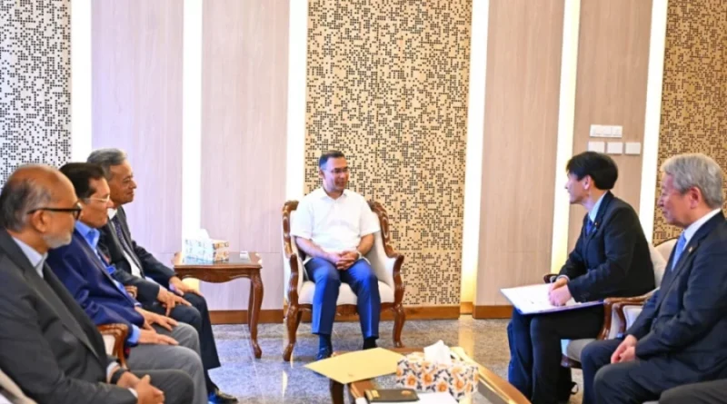 প্রধানমন্ত্রীর সঙ্গে জাপানি প্রতিনিধি দলের সাক্ষাৎ