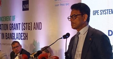 এক লাখেরও বেশি শিক্ষক নিয়োগের সুখবর দিলেন শিক্ষামন্ত্রী এক লাখেরও বেশি শিক্ষক নিয়োগের সুখবর দিলেন শিক্ষামন্ত্রী