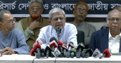 সংবিধান সংস্কার নয় সংশোধনের কথা বলেছি: মির্জা ফখরুল সংবিধান সংস্কার নয় সংশোধনের কথা বলেছি: মির্জা ফখরুল