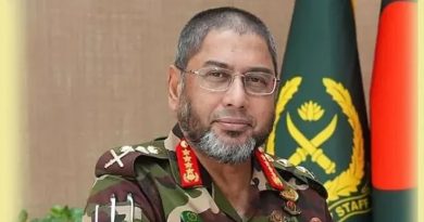 চেক রিপাবলিক ও স্লোভাকিয়া সফর শেষে দেশে ফিরেছেন সেনাপ্রধান