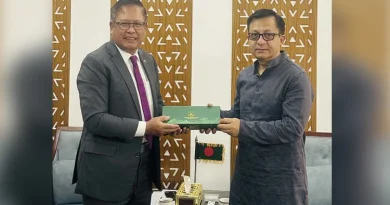 বাণিজ্য সম্প্রসারণ ও রোহিঙ্গা প্রত্যাবাসন নিয়ে বাংলাদেশ-মিয়ানমার বৈঠক বাণিজ্য সম্প্রসারণ ও রোহিঙ্গা প্রত্যাবাসন নিয়ে বাংলাদেশ-মিয়ানমার বৈঠক