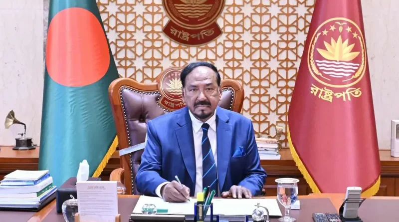 পুঞ্জীভূত ক্ষোভের অপ্রতিরোধ্য বহিঃপ্রকাশ গণ-অভ্যুত্থান: ভারপ্রাপ্ত রাষ্ট্রপতি