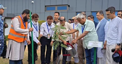 মাতারবাড়িতে মেগা প্রকল্প পরিদর্শনে প্রধানমন্ত্রী, রোপণ করলেন গাছের চারা