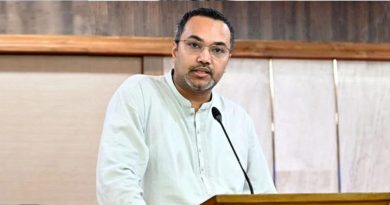সার্টিফিকেট নয়, শিক্ষার্থীদের কর্মক্ষমভাবে গড়তে হবে: মাহাদী আমিন