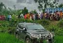 পথচারীকে বাঁচাতে গিয়ে দুর্ঘটনা, স্ত্রীসহ আহত প্রতিমন্ত্রী