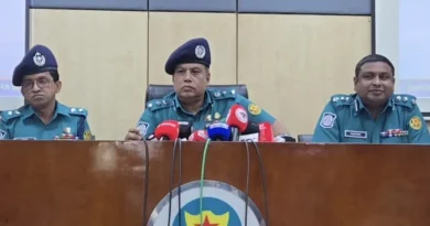 ককটেল বিস্ফোরণ ইস্যুতে নাসীরুদ্দীনকে জিজ্ঞাসাবাদ করা উচিত ককটেল বিস্ফোরণ ইস্যুতে নাসীরুদ্দীনকে জিজ্ঞাসাবাদ করা উচিত