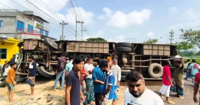 ত্রিশালে বাসচাপায় সিএনজি অটোরিকশার ২ যাত্রী নিহত, আহত ৫ ত্রিশালে বাসচাপায় সিএনজি অটোরিকশার ২ যাত্রী নিহত, আহত ৫