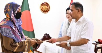 প্রধানমন্ত্রীর সঙ্গে শহিদ সেনাসদস্যদের পরিবারের সাক্ষাৎ, আর্থিক সহায়তা