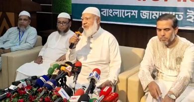 গদি কখনোই চিরস্থায়ী নয়